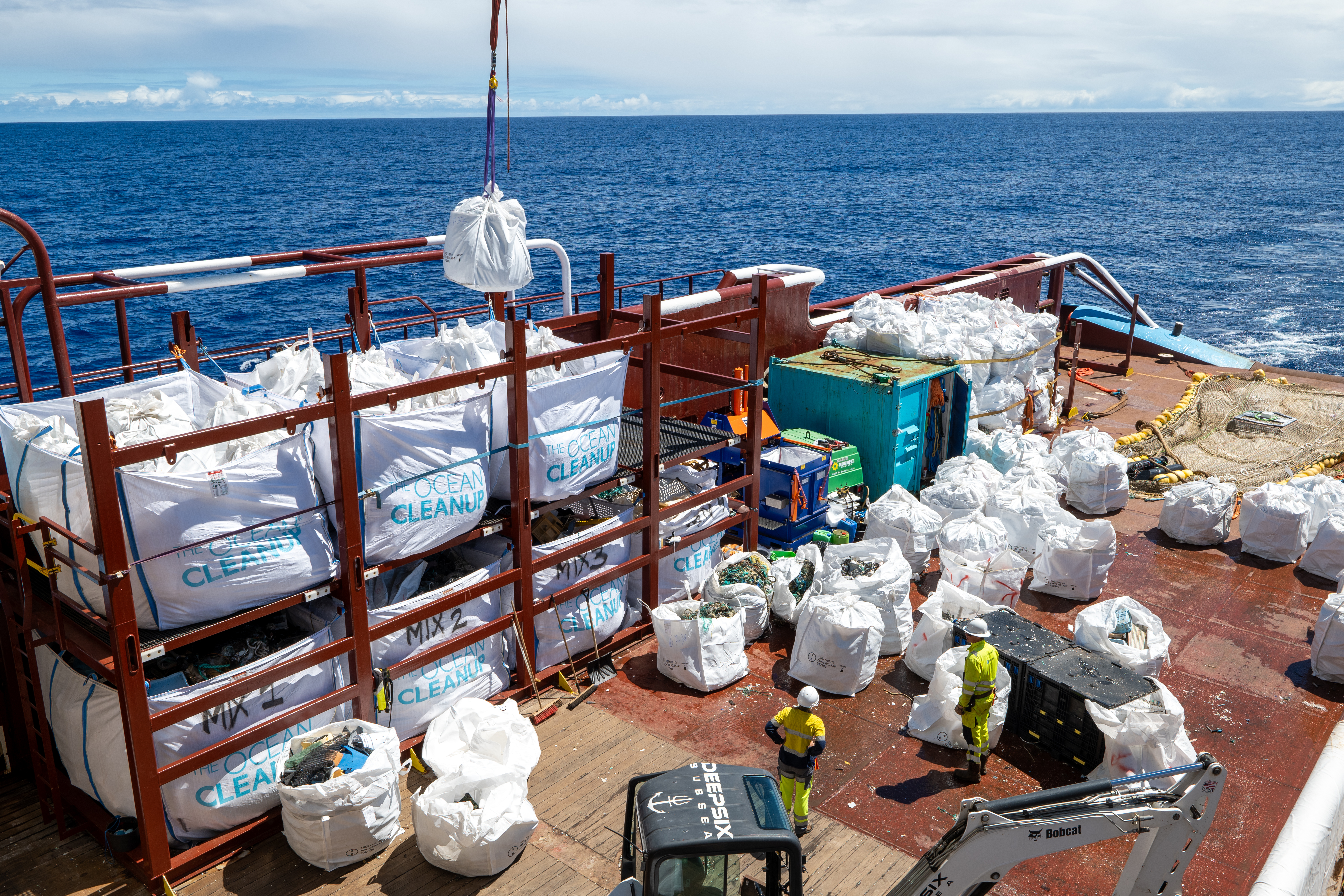 The Ocean Cleanup – volunteers